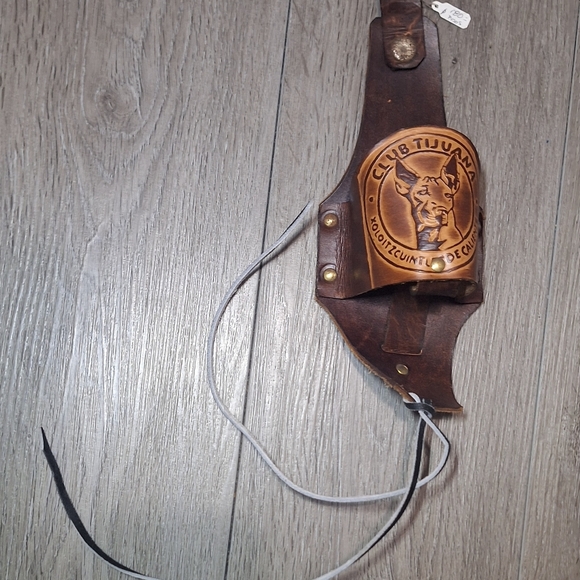 Tooled Leather Beer Bottle Hip Holder-Holster Dog Rottweiler? Vintage? - Picture 2 of 8